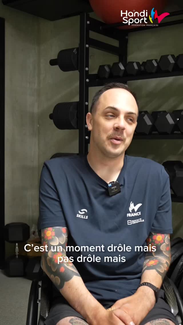 ☀️ Il suffit d’un rayon de soleil pour lui mettre le sourire pour toute la journée.
 
Mais qu’est-ce qui fait vraiment avancer @leguen_corentin ? Découvrez ses meilleurs souvenirs, ses passions hors des terrains, et les petits détails qui font l’envers de l’un des joueurs phares de notre équipe nationale.
 
Un portrait à découvrir avec @paramourdurugby, Partenaire Officiel de l’équipe de France de rugby fauteuil.