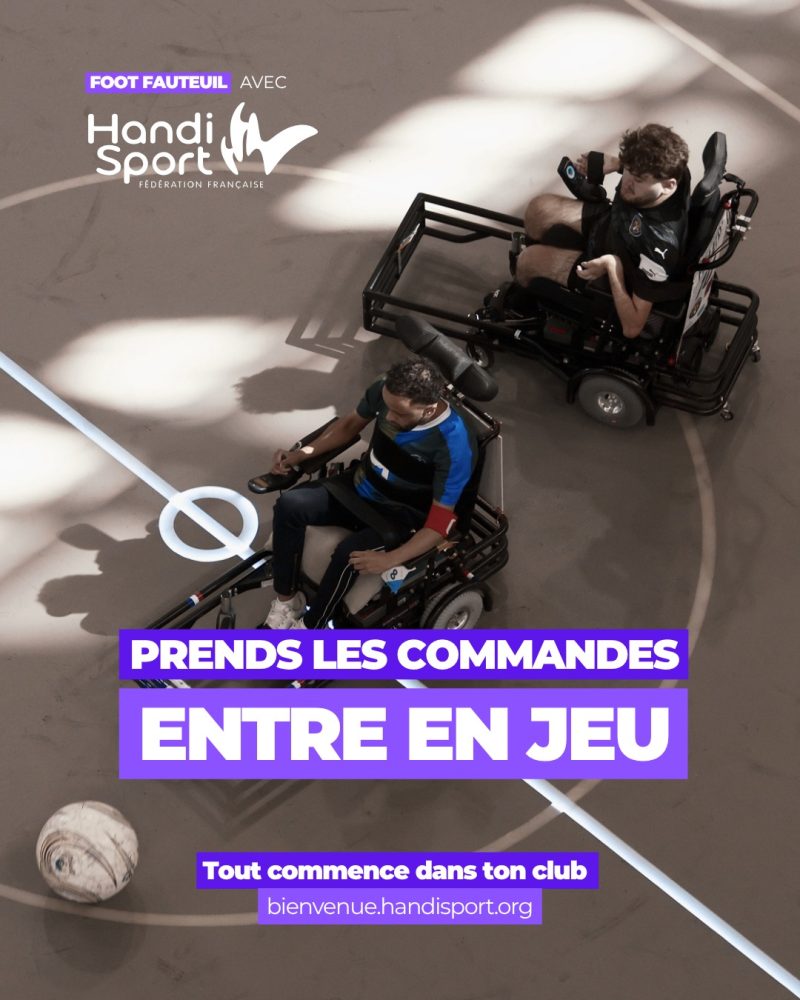 Même ballon, autre façon de jouer ! ⚽

Demain, les Bleus entrent en compétition aux Championnats du monde de foot fauteuil électrique à Buenos Aires, avec une troisième étoile dans le viseur. 🇫🇷

Mais derrière les exploits de nos champions, il y a aussi une discipline à découvrir ! Du collectif, de la stratégie, de la précision et des buts inscrits grâce au pare-chocs d'un fauteuil électrique. Le foot fauteuil, c'est une autre manière de vivre le football, où chaque passe et chaque placement comptent.

Une discipline mixte, adaptée aux personnes dont le handicap physique nécessite l'utilisation d'un fauteuil électrique pour pratiquer un sport collectif. Et si cette rentrée était l'occasion de découvrir ce sport à votre tour ?

👉 Trouvez votre club Handisport et venez tester ! Toutes les infos sur handisport.org/bienvenue