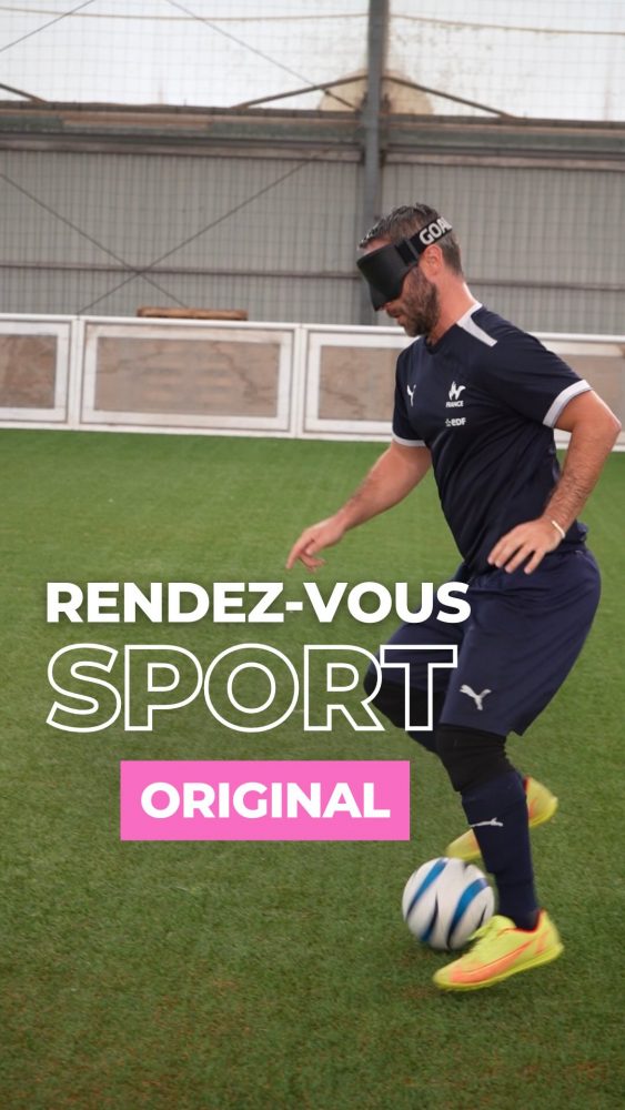 🎙️⚽ On vous emmène dans les coulisses des Bleus du cécifoot !
 
Micro embarqué sur Toussaint Akpweh, coach et sélectionneur de nos champions médaillés d’or aux derniers Jeux.
Intensité, énergie, consignes : vivez l’entraînement comme si vous y étiez. 👀🔥
 
🔗 Version complète en bio.