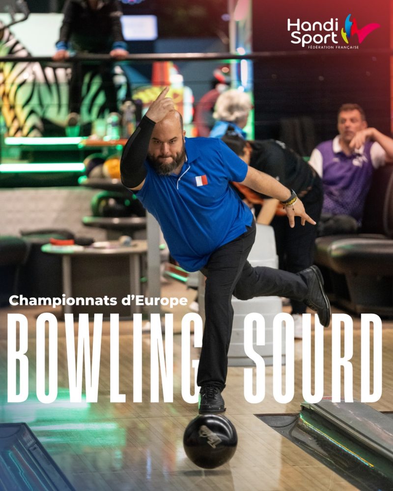 🇫🇷Les Bleus entrent en piste !
 
Présente à San Lazzaro di Savena (Italie) depuis le 29 juin, l’équipe de France est prête à se lancer dans sa compétition aux Championnats d’Europe de bowling sourd, avec un premier rendez-vous dès le 3 juillet.
 
Nos représentants :
🎳 Ludovic Bartout – AS Legrand Bowling Limoges
🎳 Alexis Divol – Sourdstrikes Salon de Provence
🎳 Grégory Imbert – AS Legrand Bowling Limoges
🎳 Charles Pelican – AS Legrand Bowling Limoges
 
Sélectionnée grâce à ses excellents résultats, Noémie Raynaud ne pourra malheureusement pas participer à cette édition, en raison d’un heureux événement à venir.
 
Encadrés par Guy Seillan, les Bleus ambitionnent de décrocher des médailles dans toutes les épreuves : individuel, double, trio et Masters.

👏 Toute la Fédération est derrière eux. Bonne compétition !