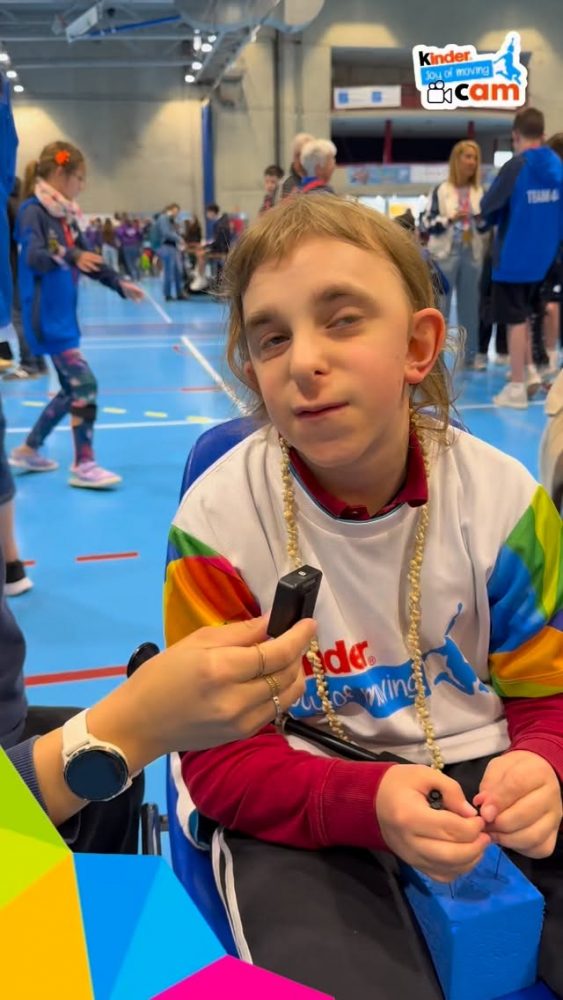 🎯 Shine VS Jordan : qui remportera ce micro défi sarbacane ? 👀
Lors des JNAH, nos athlètes du Grand Est et de l’Ile de France se sont prêtés au jeu avec notre partenaire Kinder et le programme @kinderjoyofmoving 💨
 
Précision, concentration et surtout du fun au rendez-vous 😄
 
Parce que bouger, se dépasser et partager un bon moment, ça se fait ensemble 💙
 
@ferreroenfrance