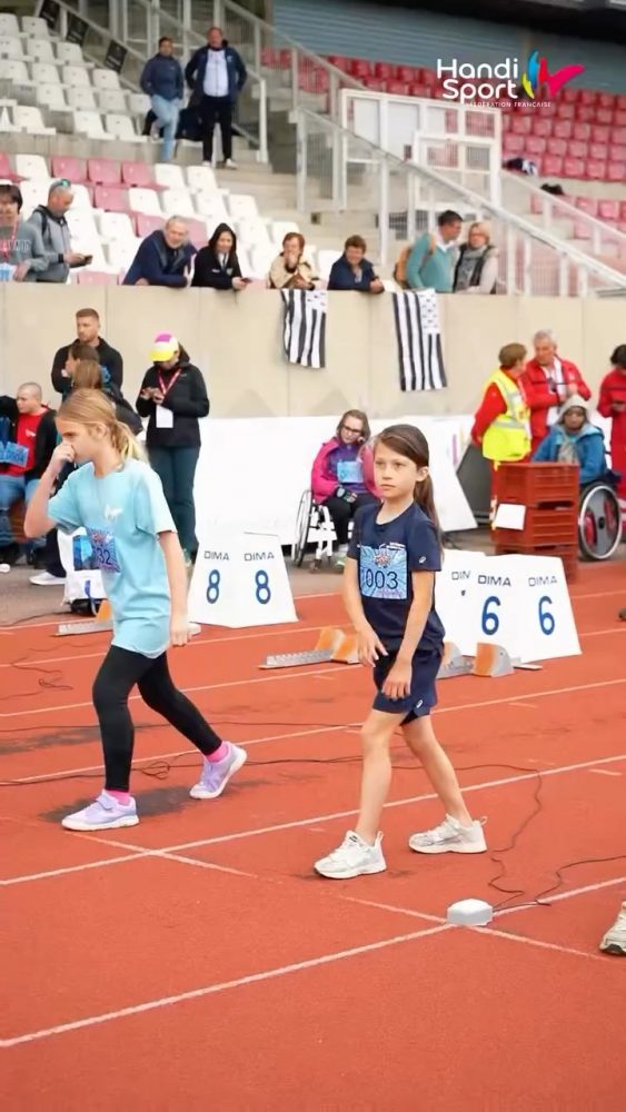 Des futurs champions ⚡️

Pour bien commencer ces JNAH, nous sommes allés faire un tour du côté de l’athlétisme où les enfants se sont démenés sur la piste et sur le sable pour aller chercher leurs plus belles performances ✨